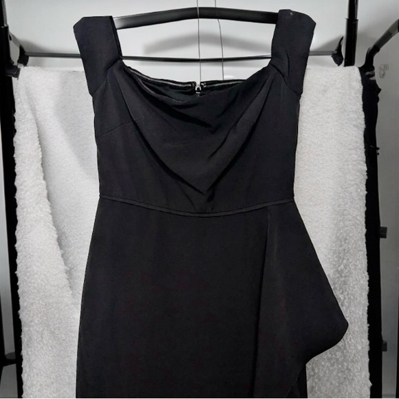 JS Collection Black Crepe Sweetheart Off The Shoulder Gown Size 8 - Picture 6 of 11